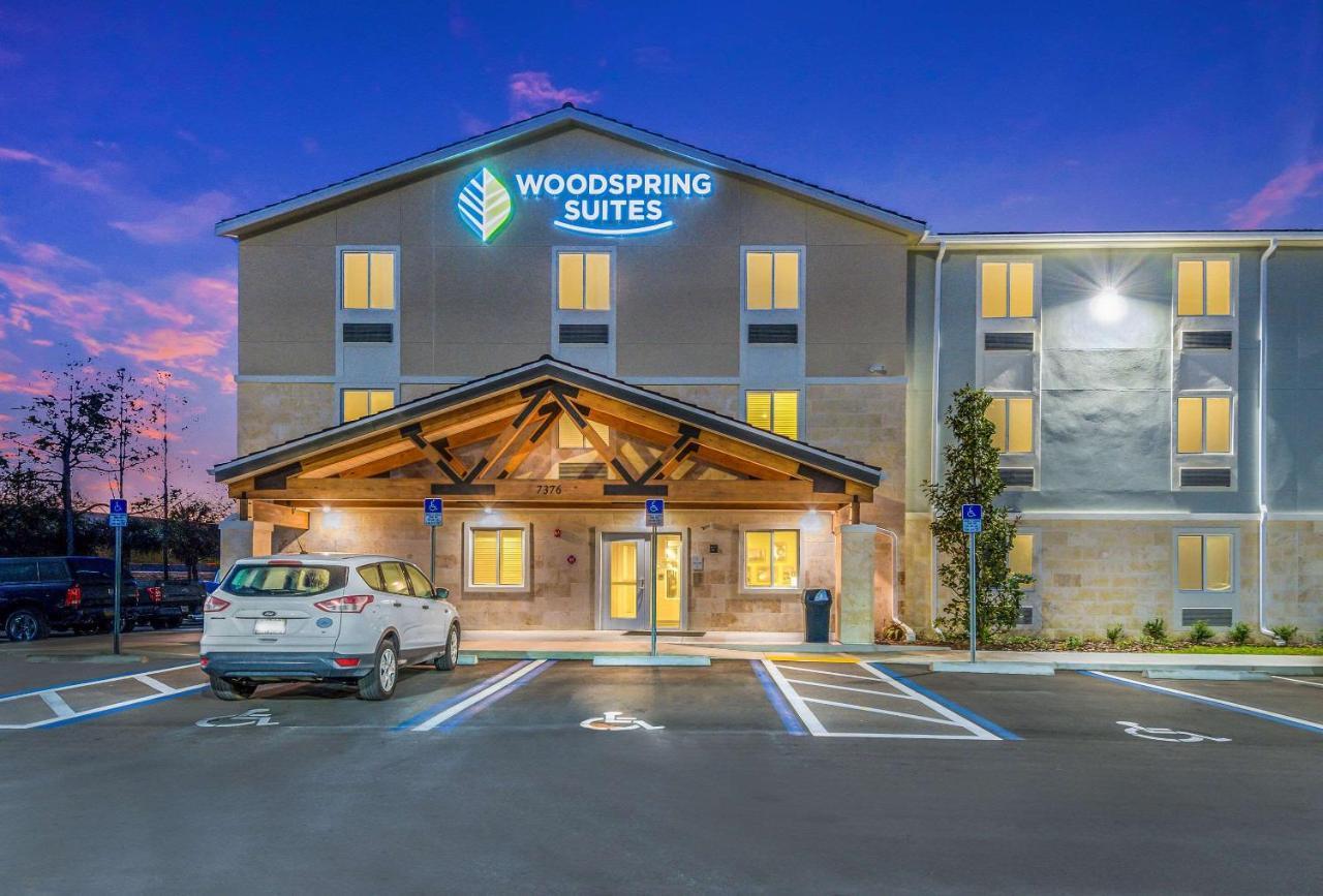Woodspring Suites בריידנטון מראה חיצוני תמונה